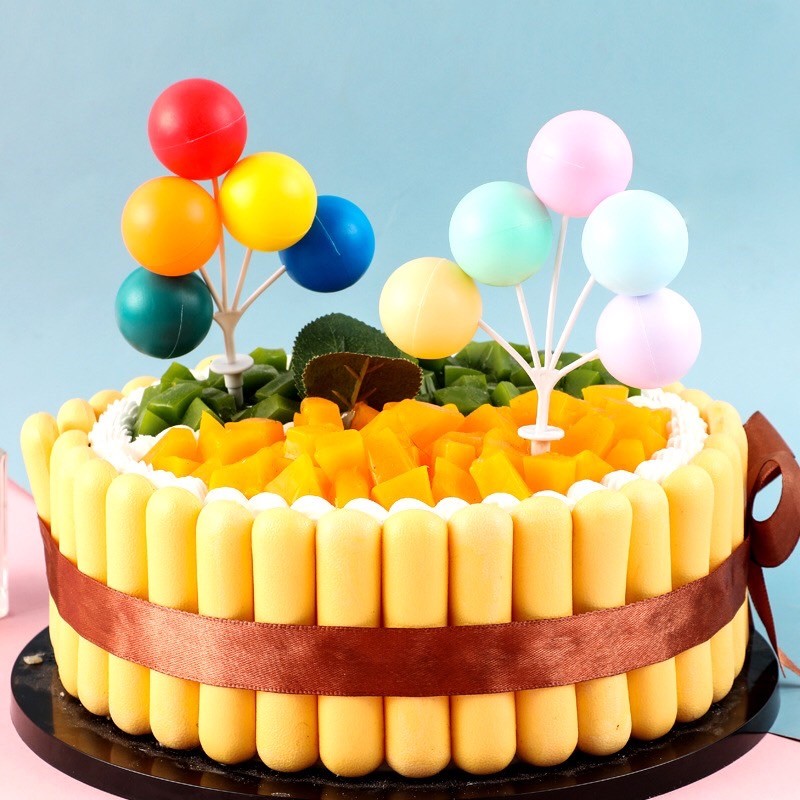 Bánh Kem Sôcla Hoa Quả